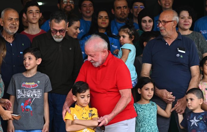 Lula Visita A Un Grupo De Repatriados Desde Gaza Y Les Garantiza Apoyo