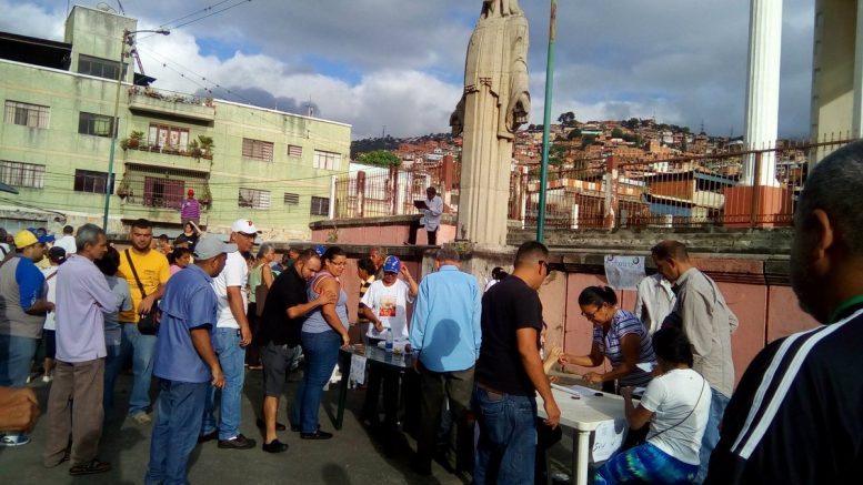 antímano vecino participan en la consulta popular