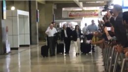 ex presidentes acompañan la consulta popular