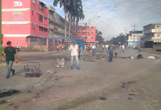 NOTICIA DE VENEZUELA  - Página 16 Img_20170720_165602.jpg_1058132789-640x437