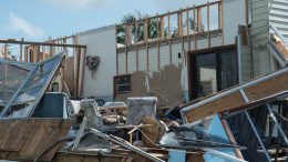 Destrucción en asilo ancianos en Florida