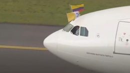 Papa aterrizar en Colombia