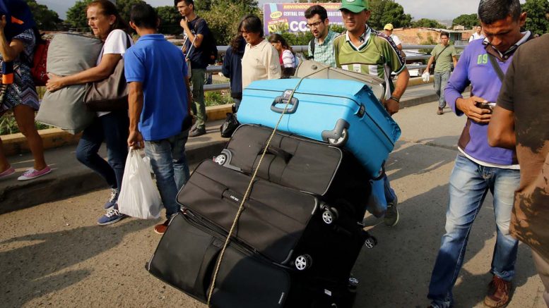 NOTICIA DE VENEZUELA  - Página 60 Salidas-de-venezolanos-desde-C%C3%BAcuta-777x437