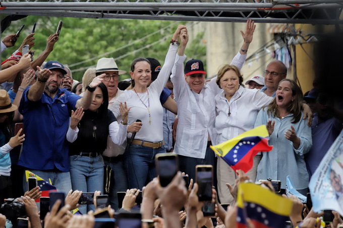 Primera Aparición En Mitín De Campaña De Edmundo González Urrutia En La ...