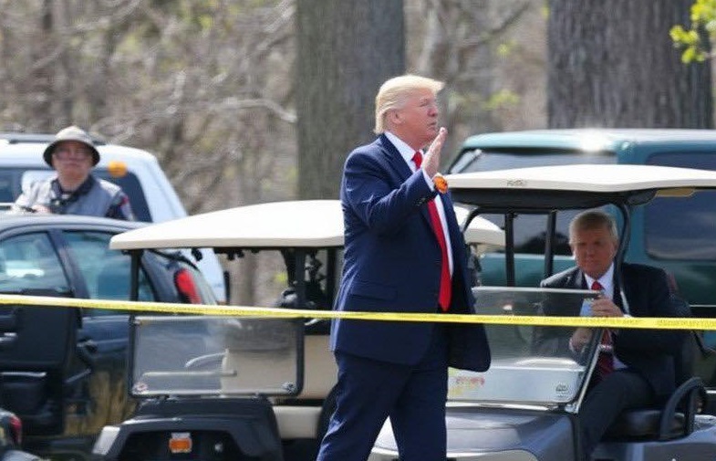 Трамп или байден. Где стреляли в трампа. Где стреляли в трампа. Трамп фото. Где стреляли в трампа.