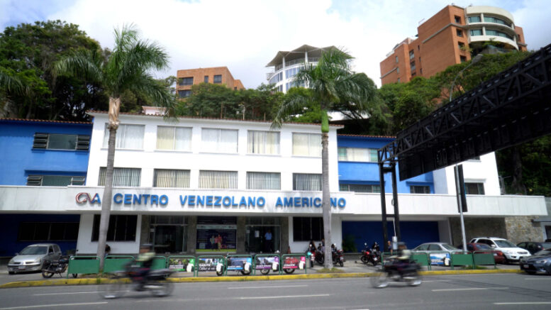 Fachada del Centro Venezolano Americano CVA Las Mercedes, Caracas