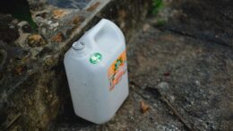 Botellas vacías detergente pueden convertirse