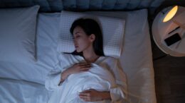Lado cama eliges dormir fue