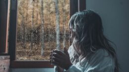 Lluvia afecta igual algunas personas