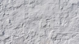 Pintar encima una pared húmeda
