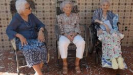 Tres hermanas suman hay patrón
