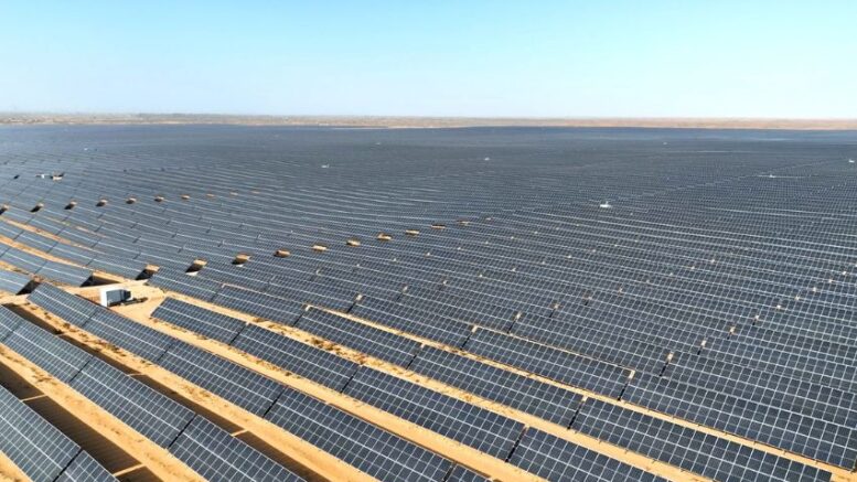 Veinte millones paneles solares cubren
